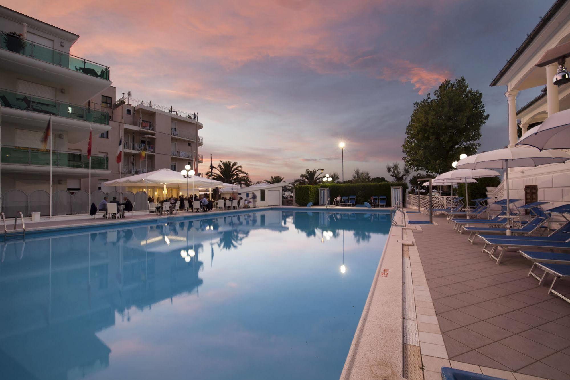 Hotel Venus 가비체 마레 외부 사진